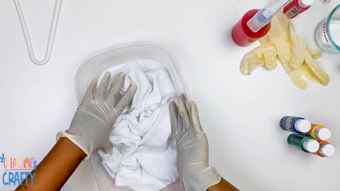 How To Use 1 Acrylic Paint On Fabric * Color Me Crafty