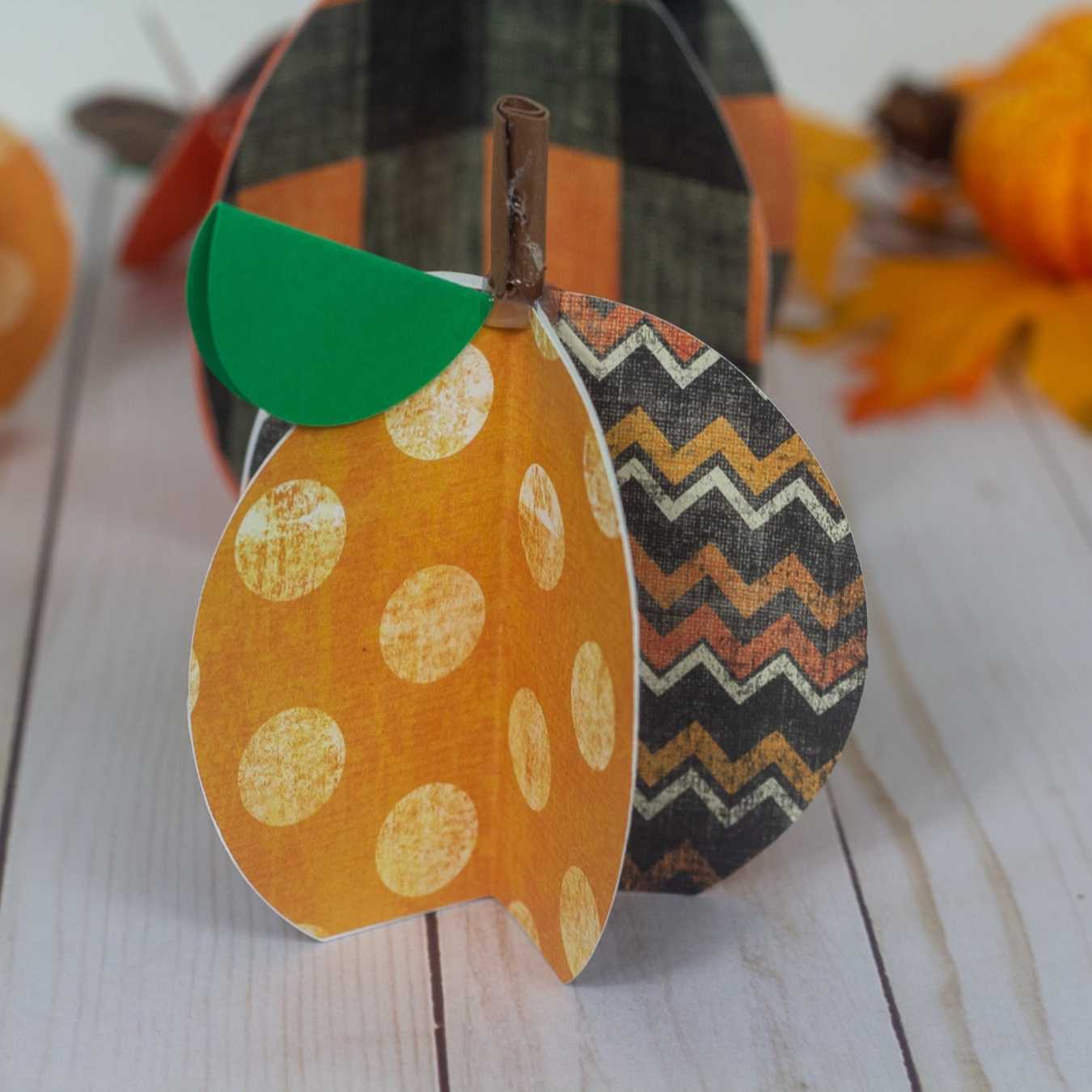 Paper pumpkins free SVG.